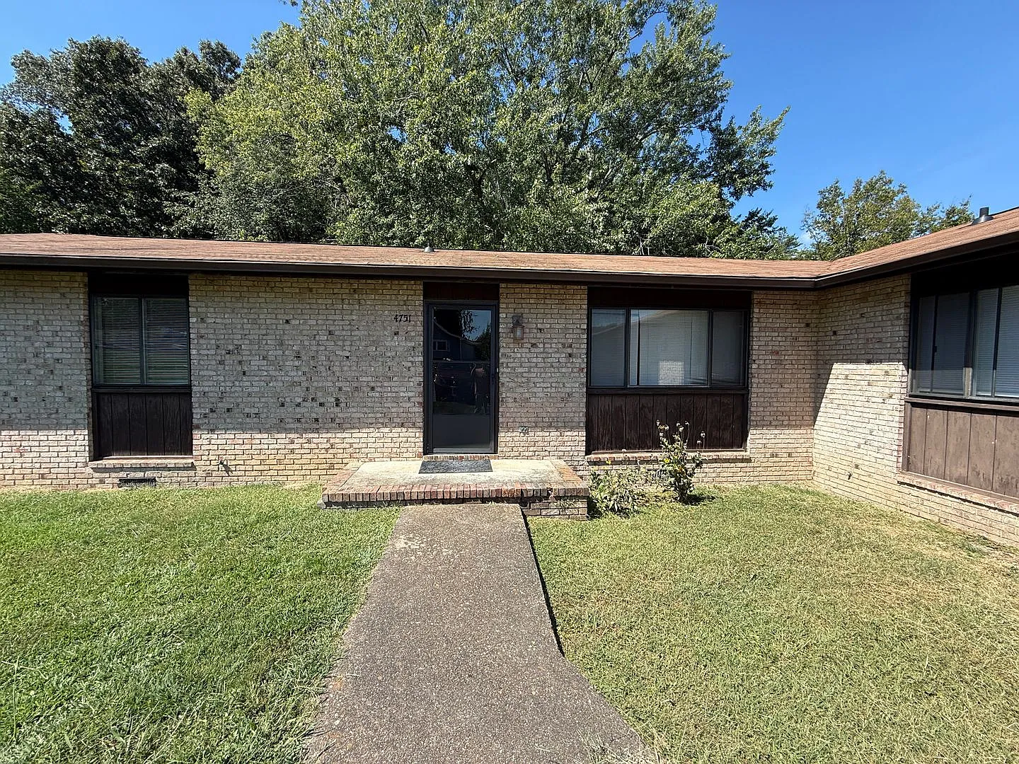 Hixson Duplex Close to Highway 153 — Photo 1