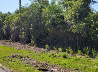 1090 SW Calmar Ave, Port Saint Lucie, FL 34953