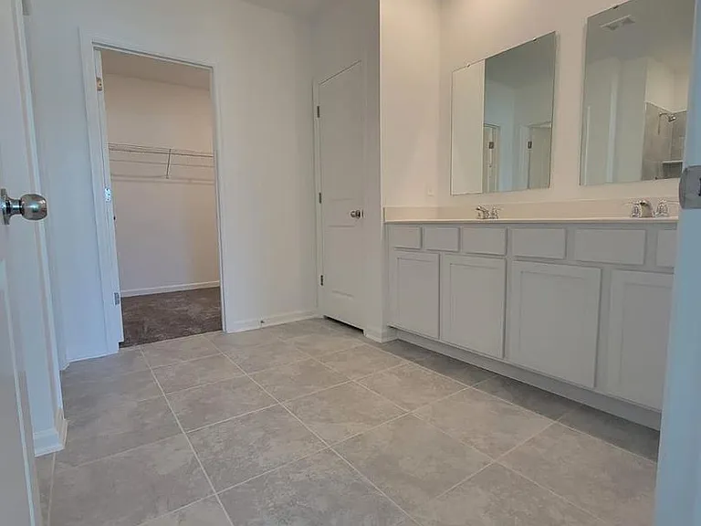 5004 Worchester Dr — Photo 5