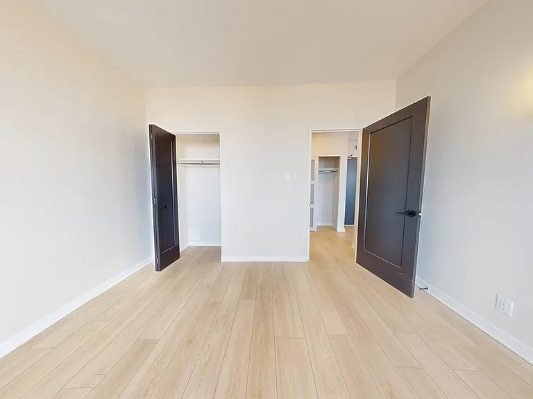 330 Metcalfe St — Photo 44