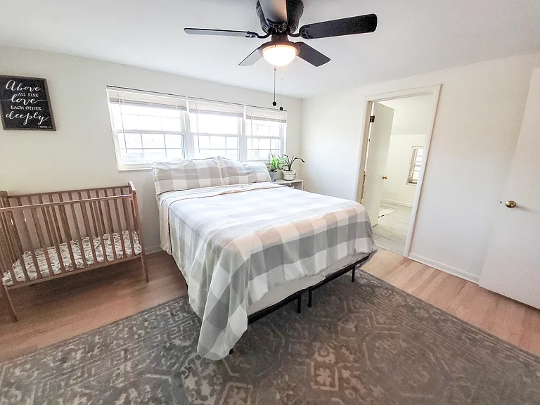517 E McGee St — Photo 28