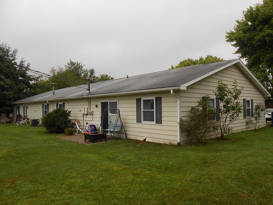2nd image of 153 Hickory Ln SW