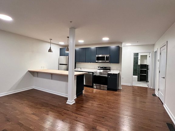 Living Room/Kitchen
