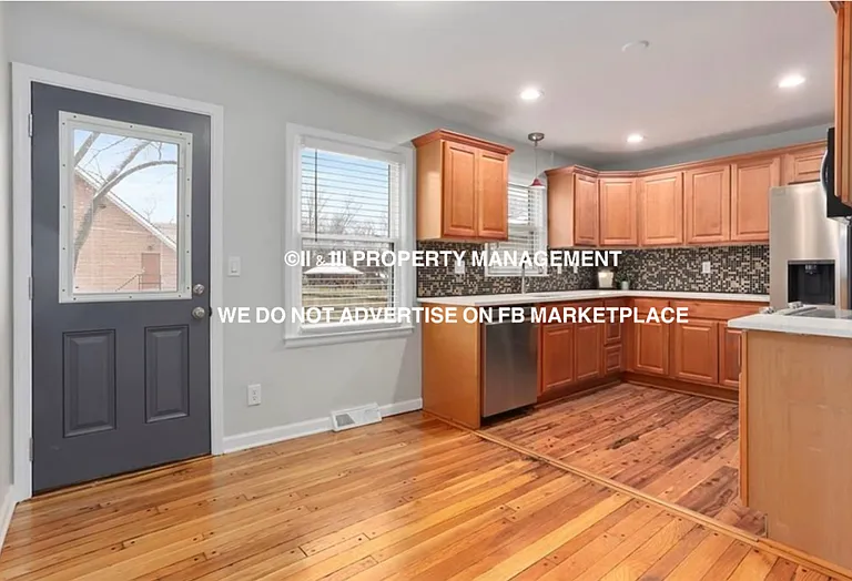 3703 W 47th Pl — Photo 7