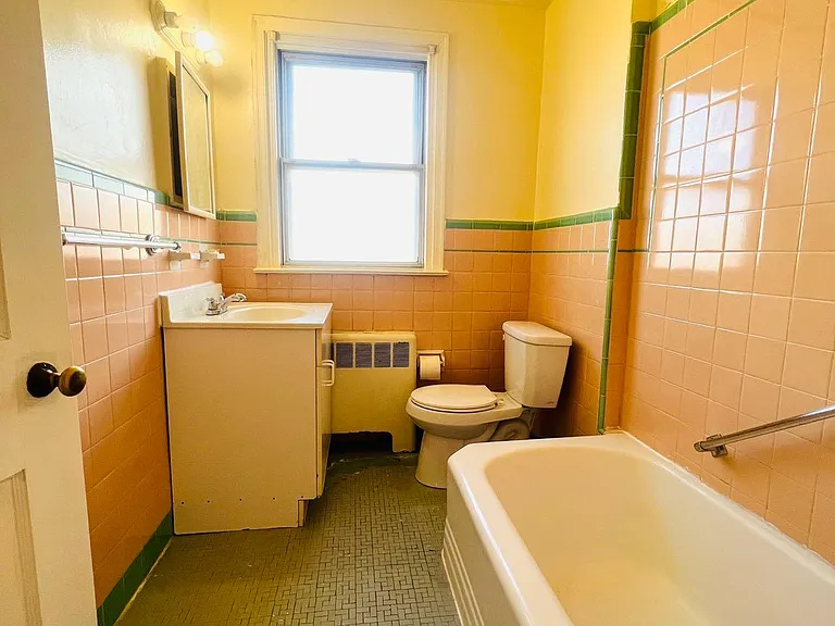 3233 Guilford St #2 — Photo 6