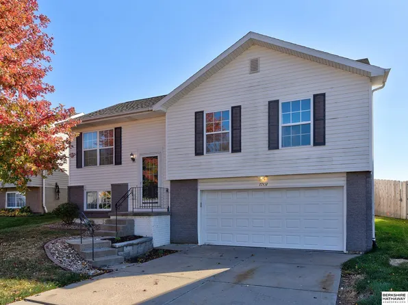 17851 Margo St, Omaha, NE 68136