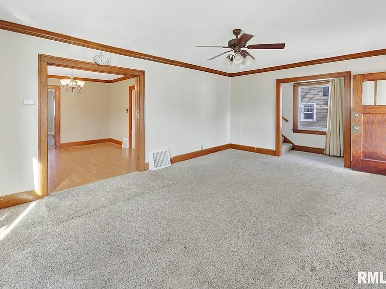 2601 W Kenwood Ave — Photo 6