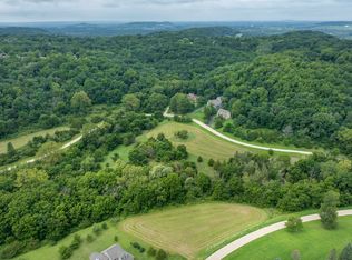 40 Heatherdowns Ln, Galena, IL 61036