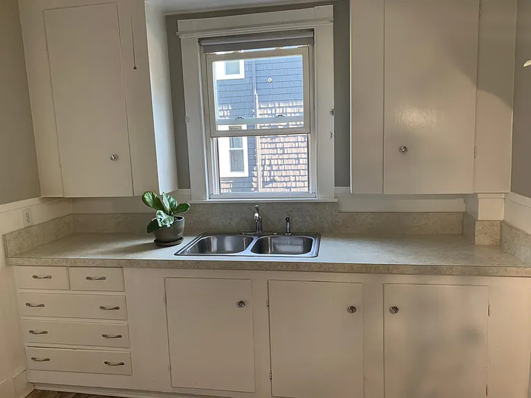 Plenty of cabinets