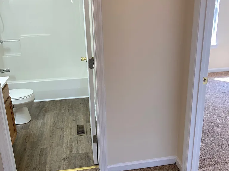 334 Lancaster Ave #8 — Photo 7