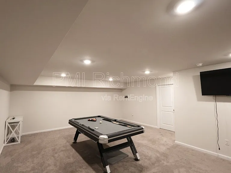 7001 Batten Ct — Photo 14