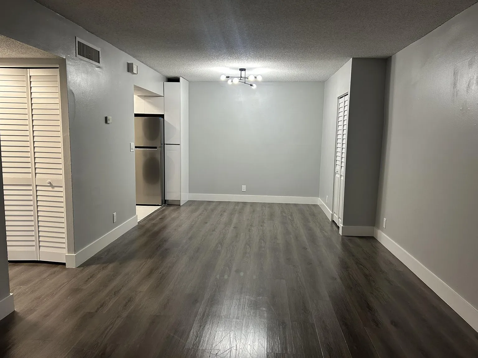 1 bed, 1.5 bath, $1,925 — Photo 3