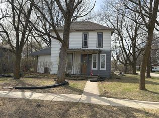 429 N Weaver St, Hesston, KS 67062