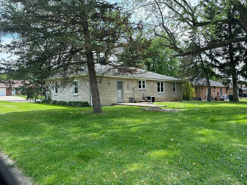 3 bed, 1067 sqft, $1,250 — Photo 3
