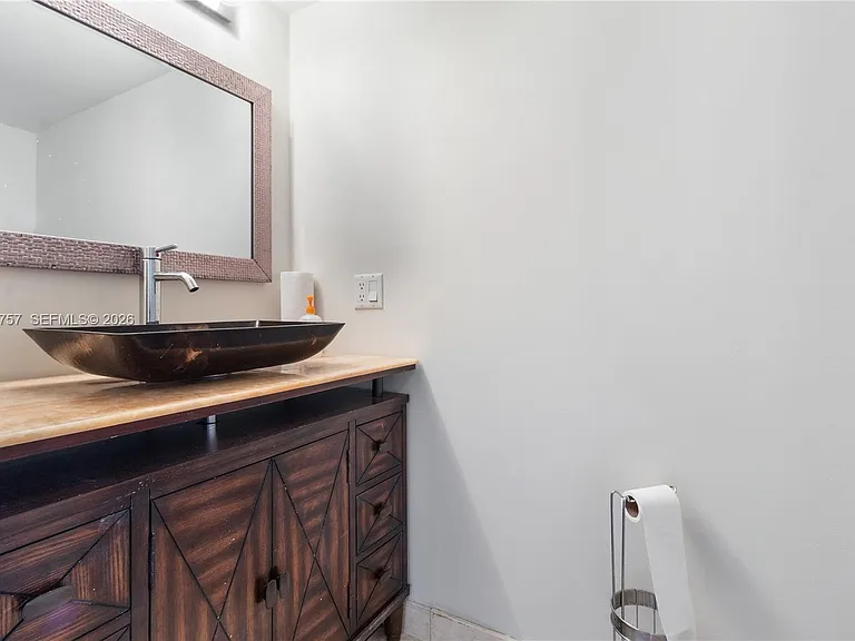 1717 N Bayshore Dr #A-2837 — Photo 22