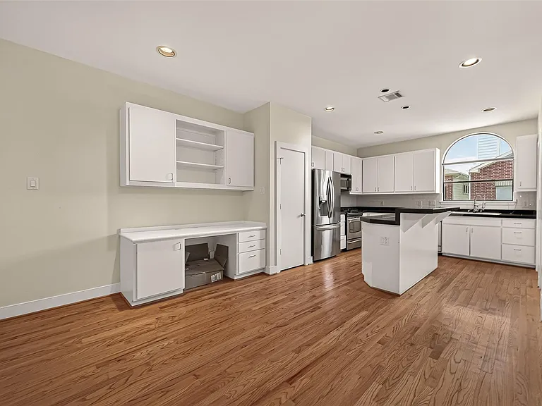 9829 Madeline Alyssa Ct — Photo 14