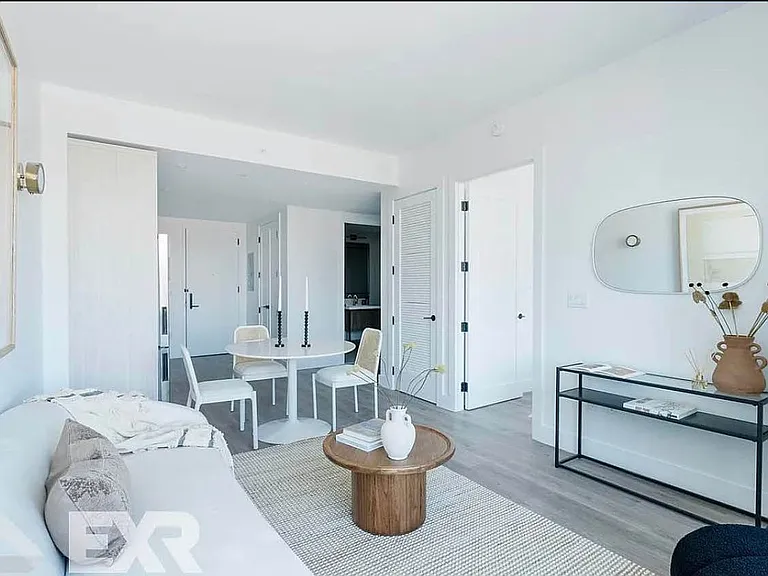 210 Clarkson Ave #614 — Photo 4