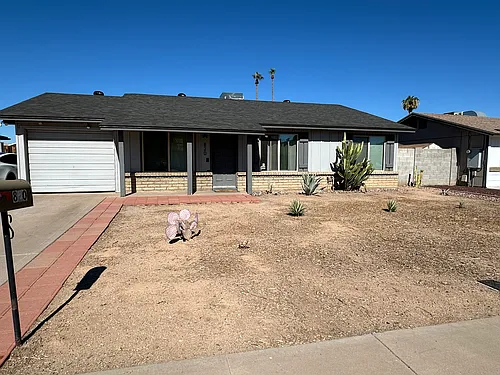 820 W Oxford Dr Photo 1