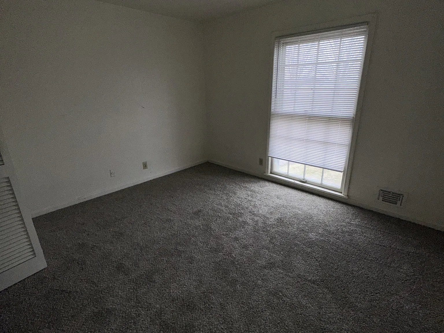 1801 Bashford Manor Ln. - 4 — Photo 2