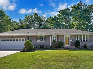 68 Amelia Dr, Clark, NJ 07066