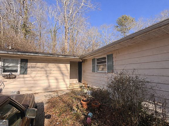 2nd image of 1845 Delphine Dr