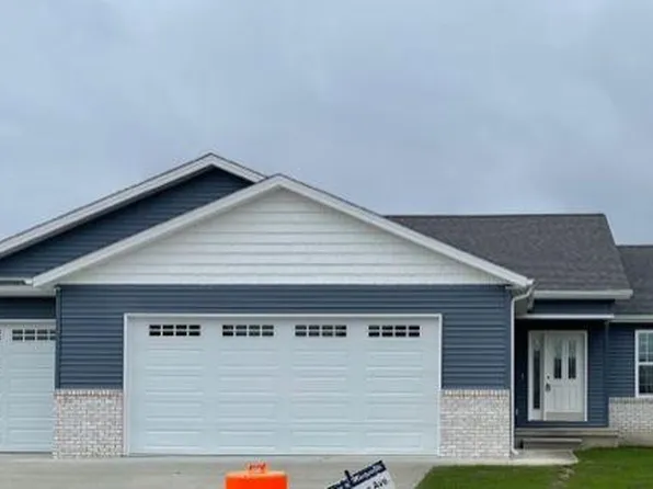 260 Oregon Ave, Marysville, MI 48040