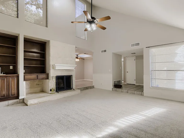 11 Casa Verde — Photo 3