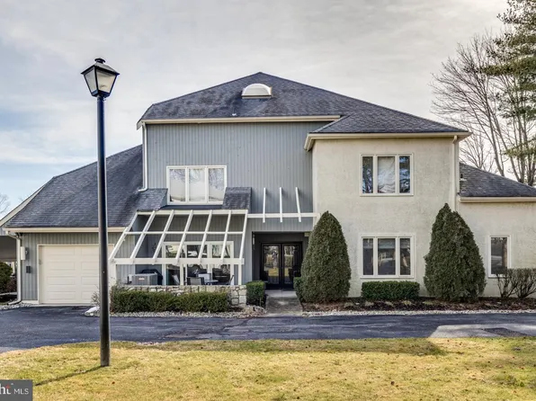 945 Chanticleer, Cherry Hill, NJ 08003