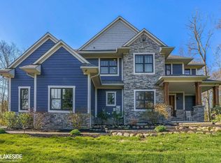 1040 E Silverbell Rd, Orion, MI 48360