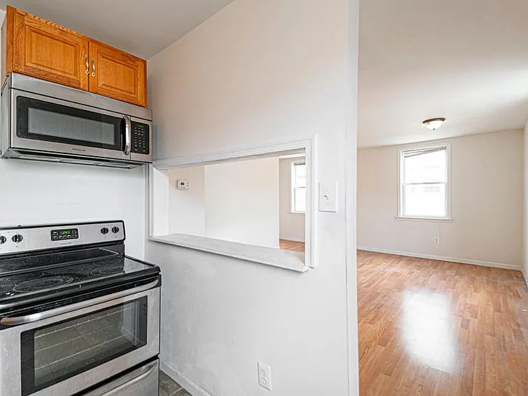 2100 St. Albans St — Photo 11