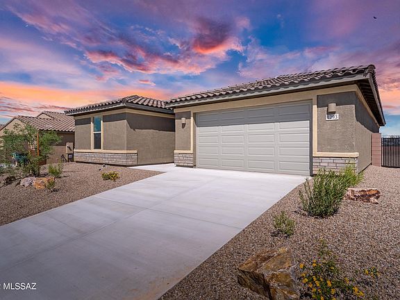 2nd image of 1293 E Perched Hawk Ln