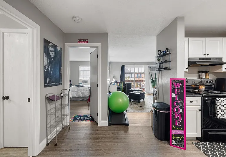Pinewood Village Apartments — Photo 3