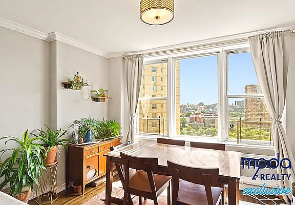3rd image of 601 Kappock St APT 4K