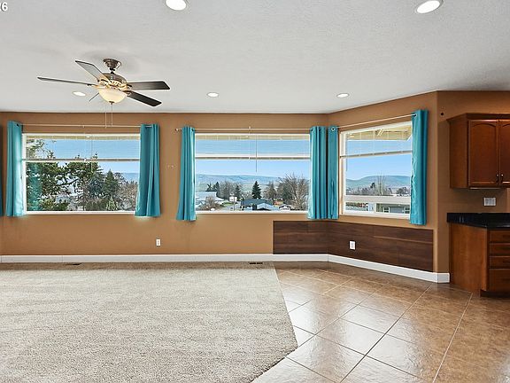 3rd image of 340 NE 7th St