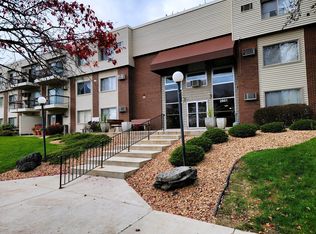 2801 Flag Ave N APT 119, New Hope, MN 55427