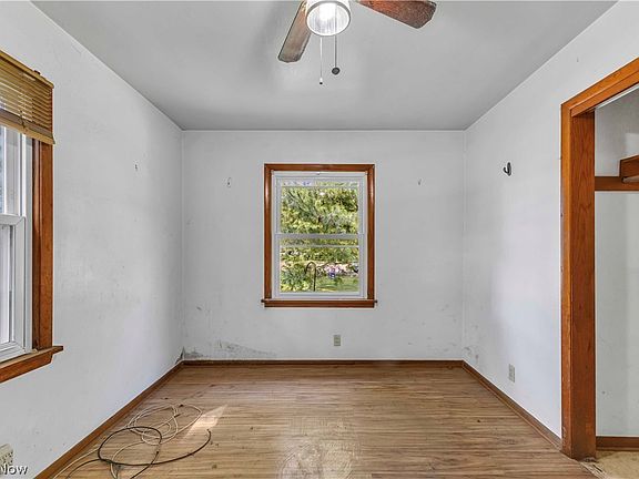 4th image of 36913 Chestnut Ridge Rd