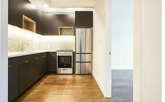 Rented by Cheskel Meisels, LREB | media 2