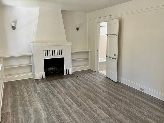 5th image of 896 College Ave