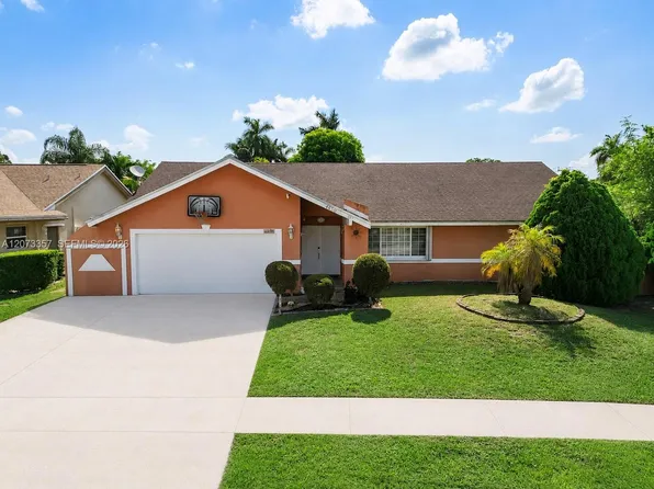 4450 NW 71st Ave, Lauderhill, FL 33319