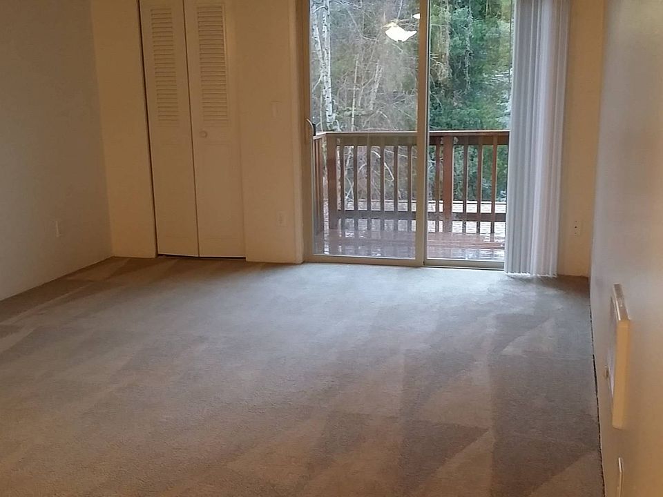 2 Bedroom - Living Room 2 Bedroom - Living Room