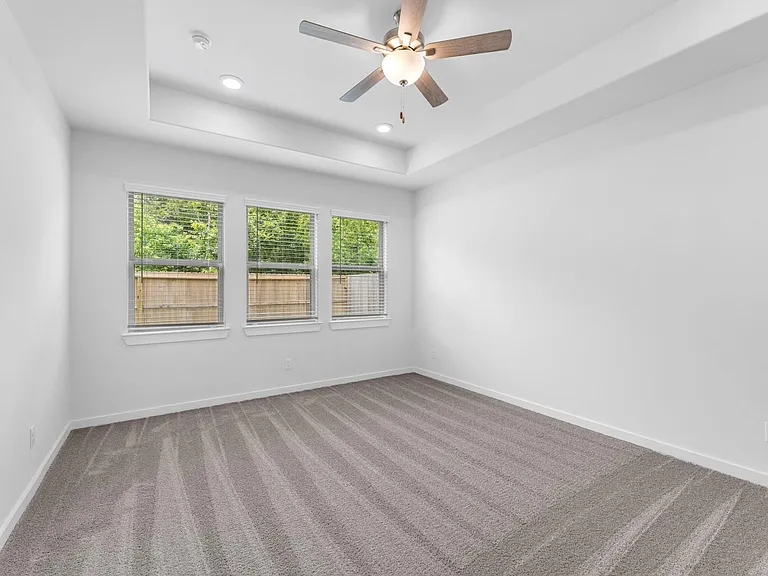 21611 Alberta Forest Cir — Photo 11