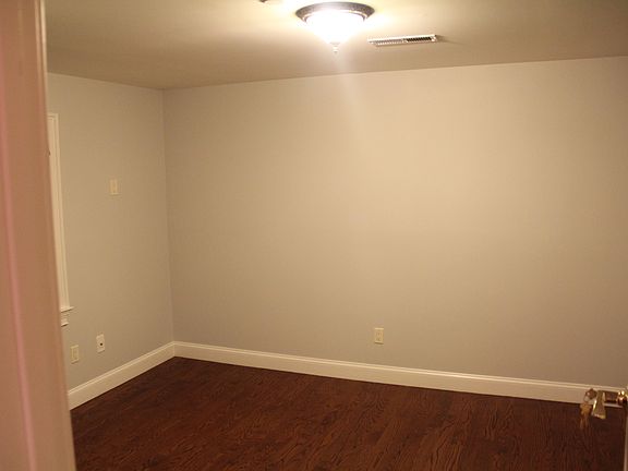 4th image of 351 Palmer Ave #2L