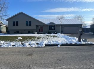 126 Albert Cir, Belleville, WI 53508