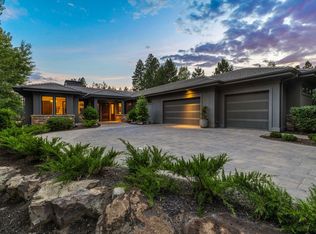 19494 Green Lakes Loop, Bend, OR 97702