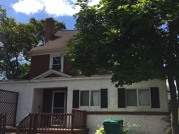 5th image of 414 Boyne Ave