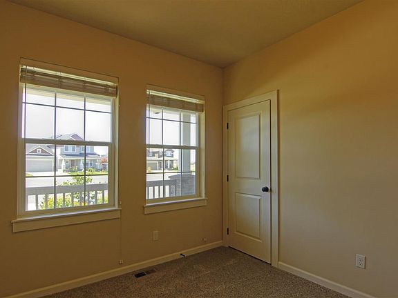 4th image of 5503 S Oakridge Dr