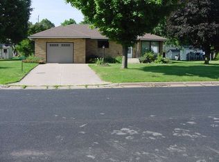 302 W Hemlock St, Abbotsford, WI 54405