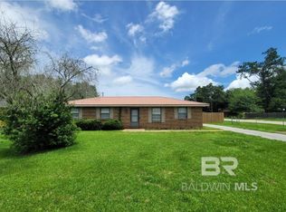200 W Sycamore Ave, Foley, AL 36535