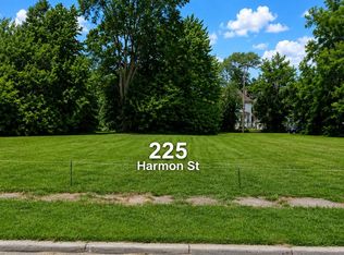 225 Harmon St, Detroit, MI 48202