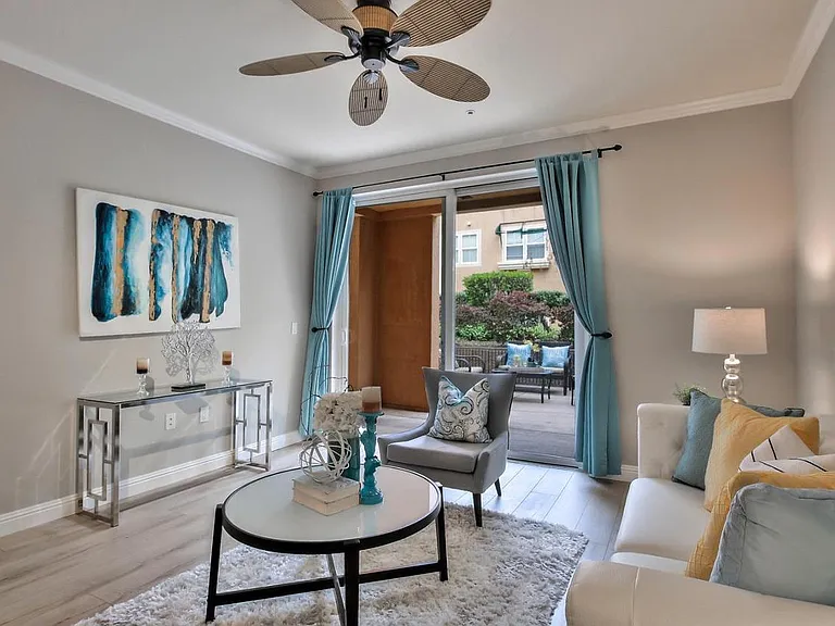 1390 Saddle Rack St #207 — Photo 4